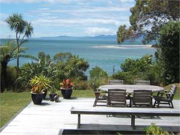 Lower deck at high tide