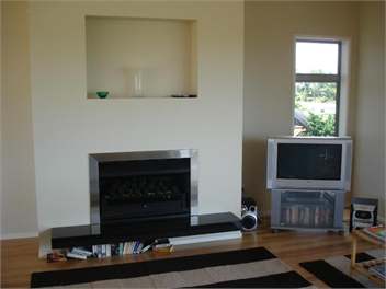 Gas fireplace