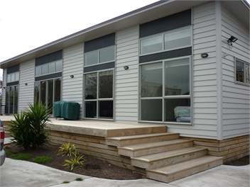 SUNNY outdoor deck, great for afternoon barbeques