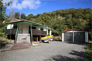 House and Kayaks