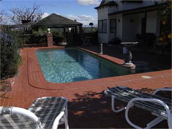 swimmingpool