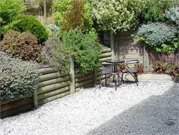 Rear Courtyard - table & chairs