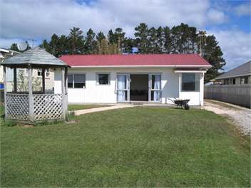 The outside of the batch at Coopers Beach