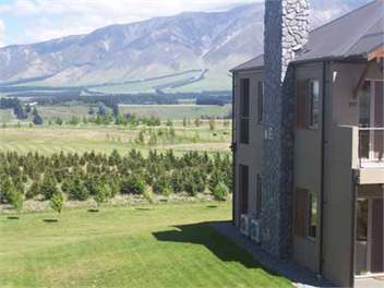 Side view of villa to Mt Hutt