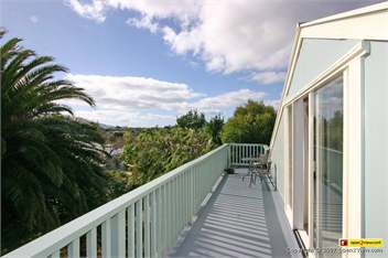 Upstairs balcony north
