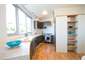 Harbour apartment - kitchen