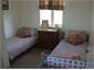 Bedroom 2 - twin beds