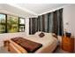 Queen tempur-pedic bed