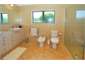 Upstairs ensuite bathroom