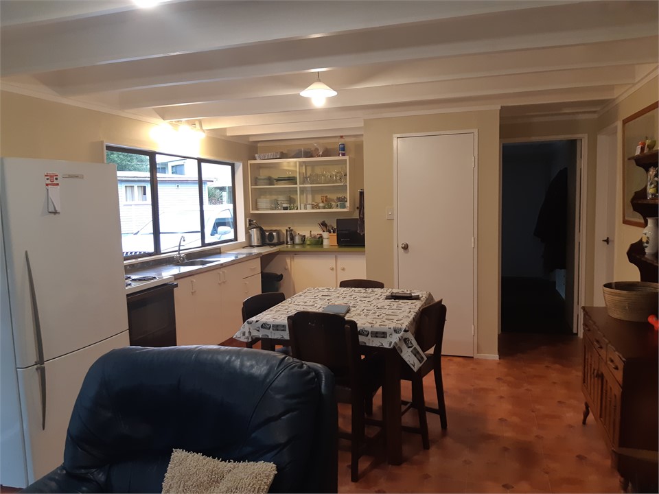 open plan kitchen/dining/lounge