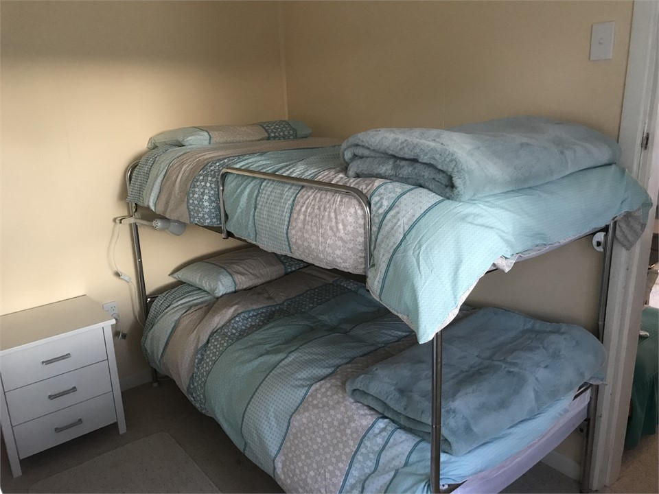 Middle bunkroom