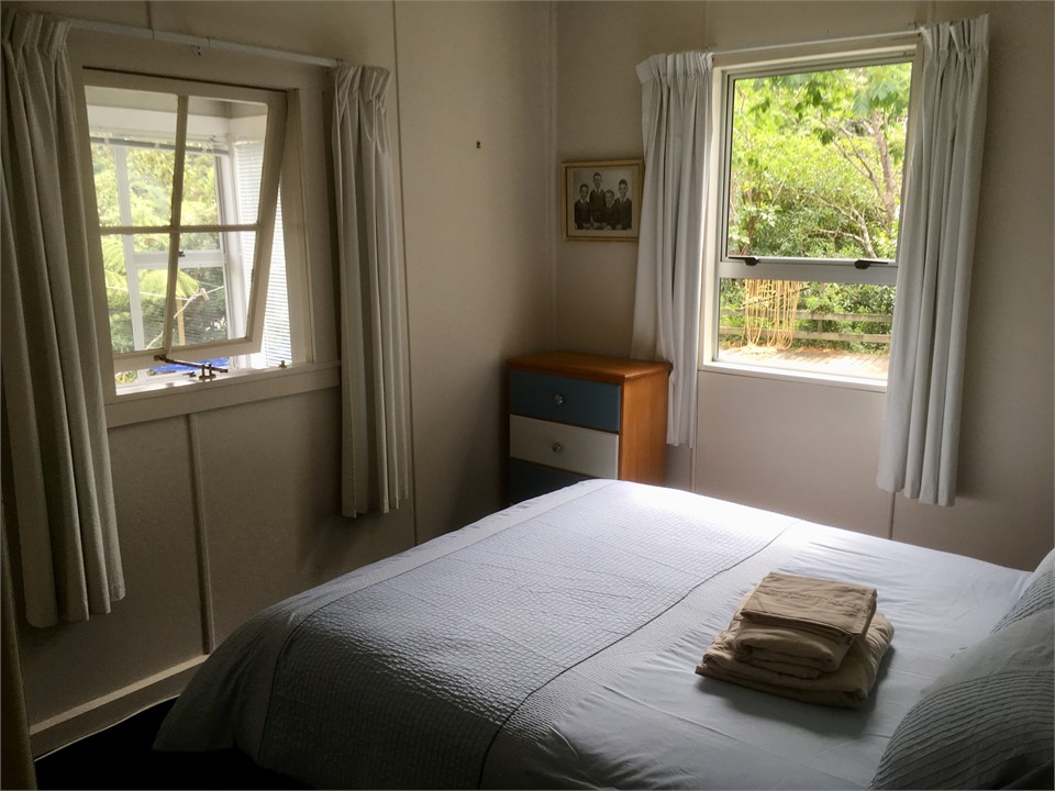 Queen Bedroom 1