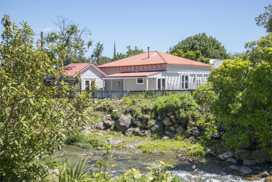 Quiet location alongside the Brook Stream