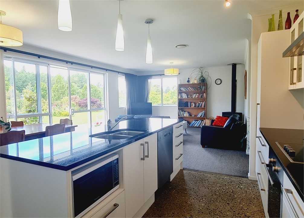 Family home with large private garden Mapua Holiday Home for rent