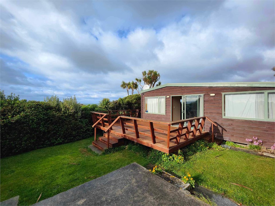 Front deck - entrance through sliding doors