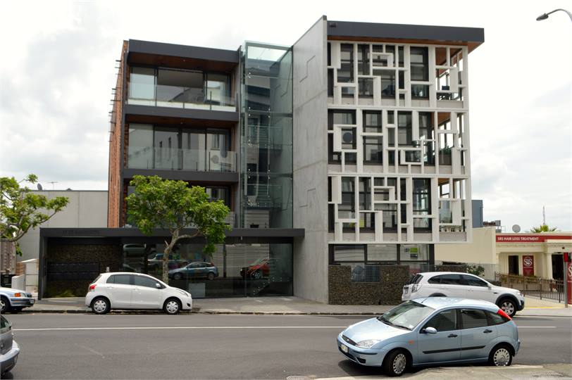 The SAINTS BOUTIQUE APARTMENT