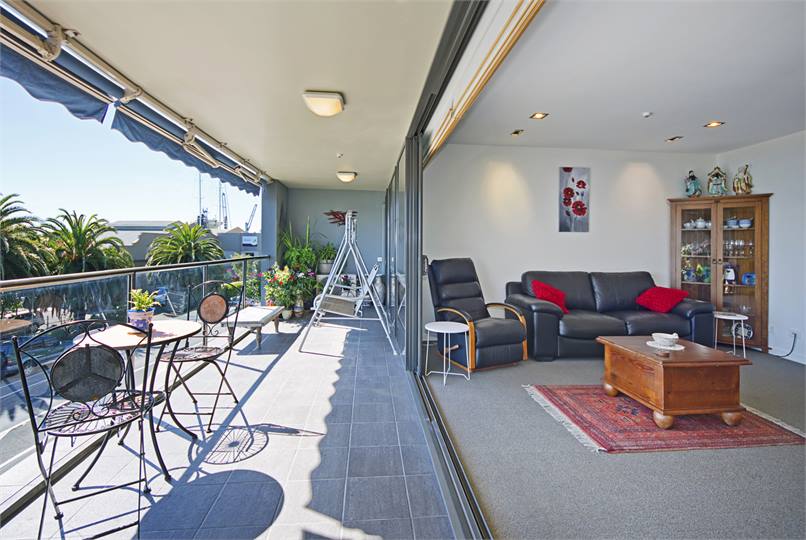 Indoor & Outdoor Living