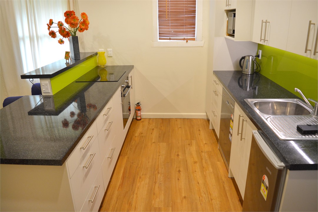 Easy working area with all Cooking equipment you n