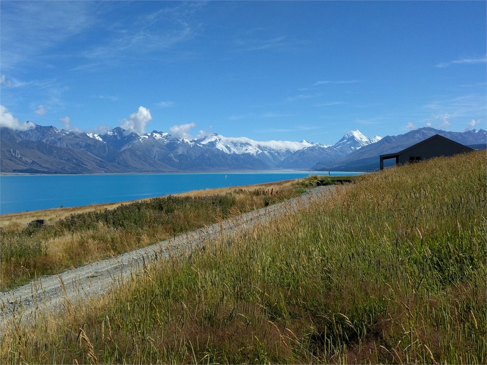 Driveway into Station Cottage