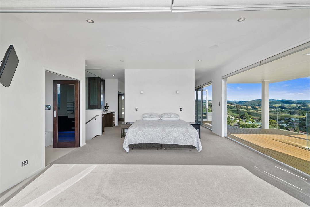 Super king master suite