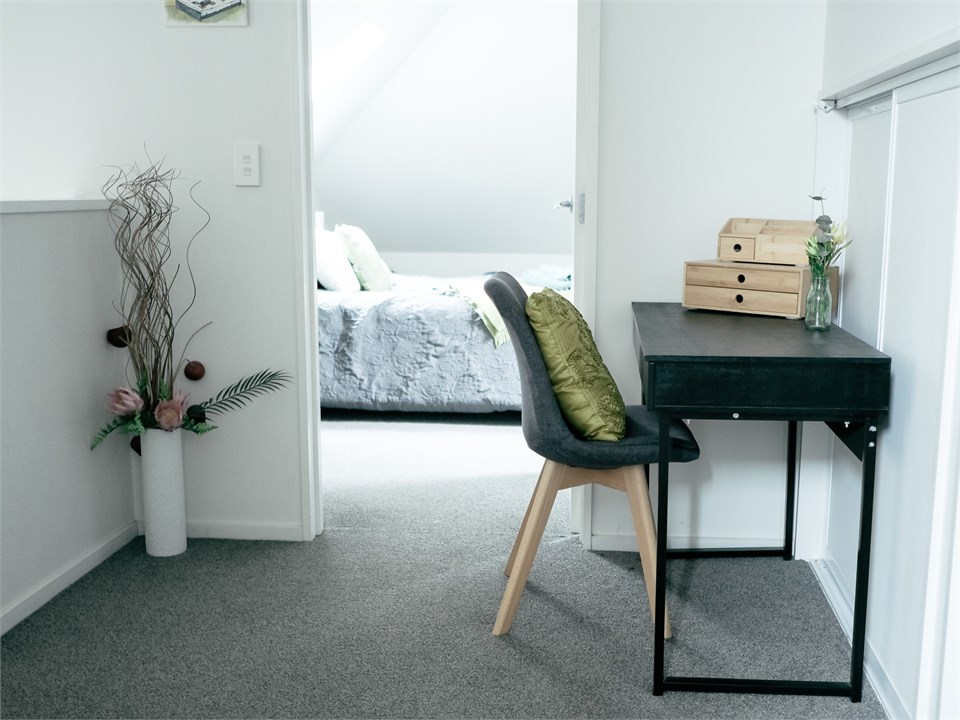 Workspace on landing (great for work from home)