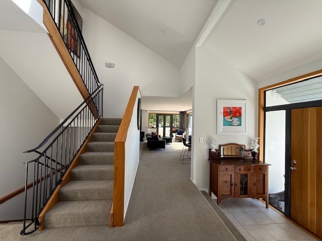 Main entrance, 2nd floor