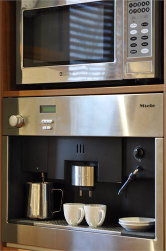 expresso coffee machine and microwave