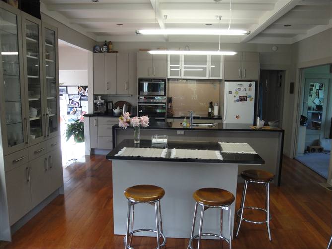 Modern granite top kitchen 