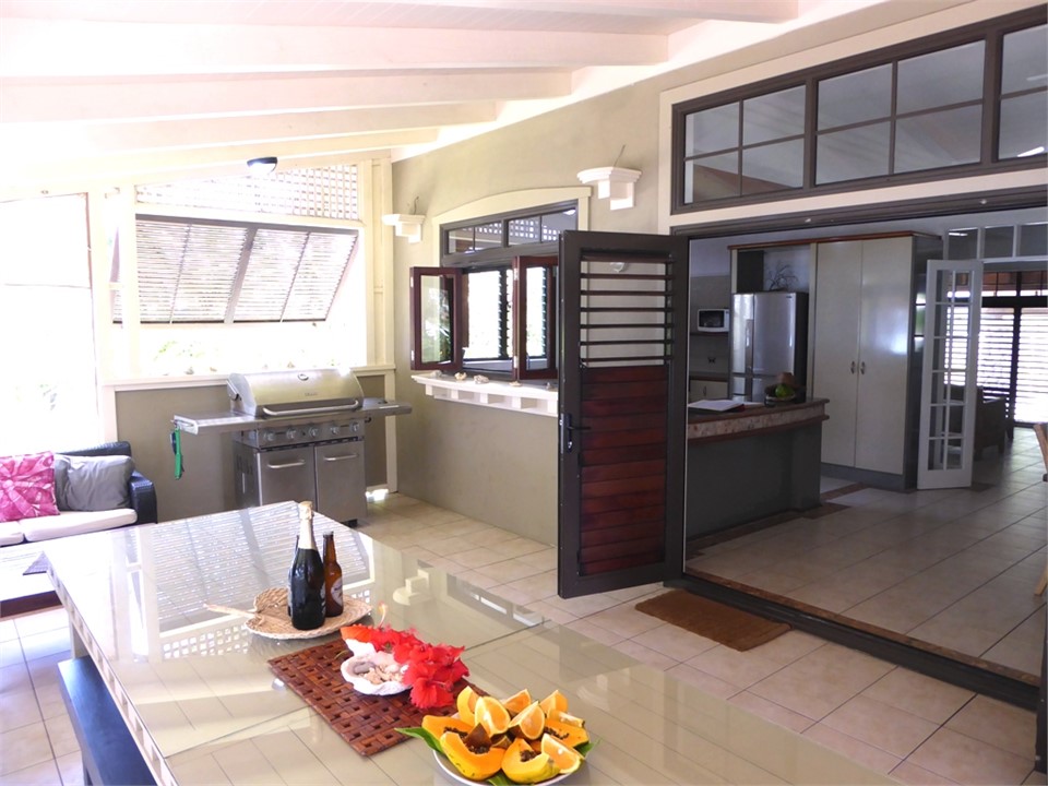 BBQ &  breakfast bar