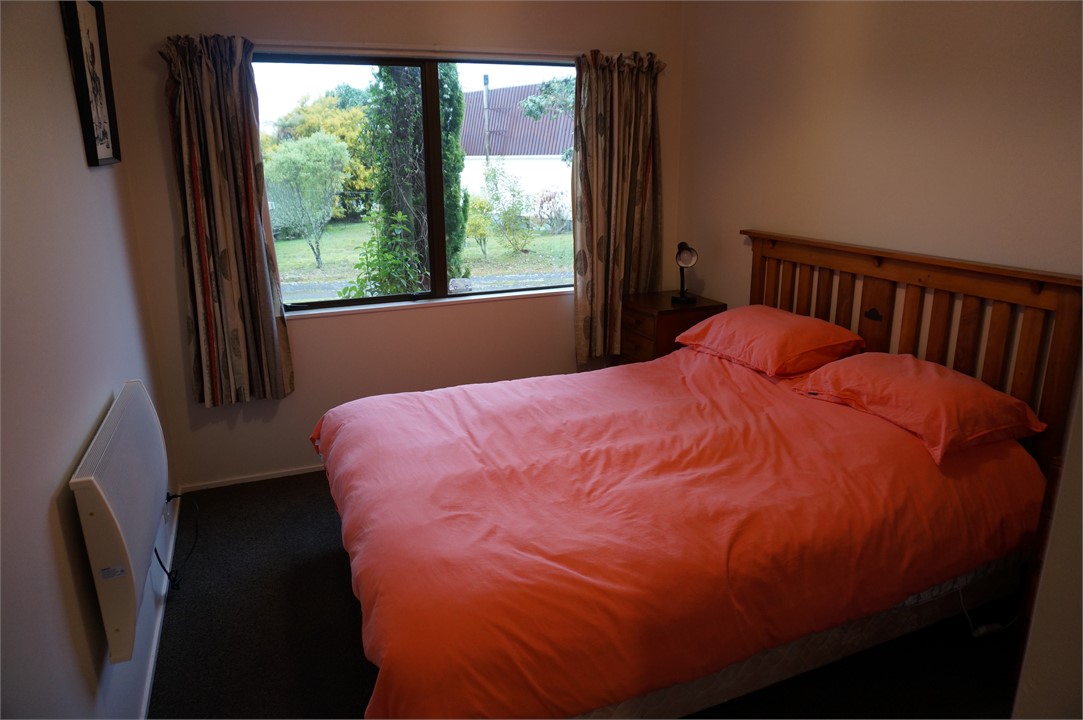 Downstairs Queen room