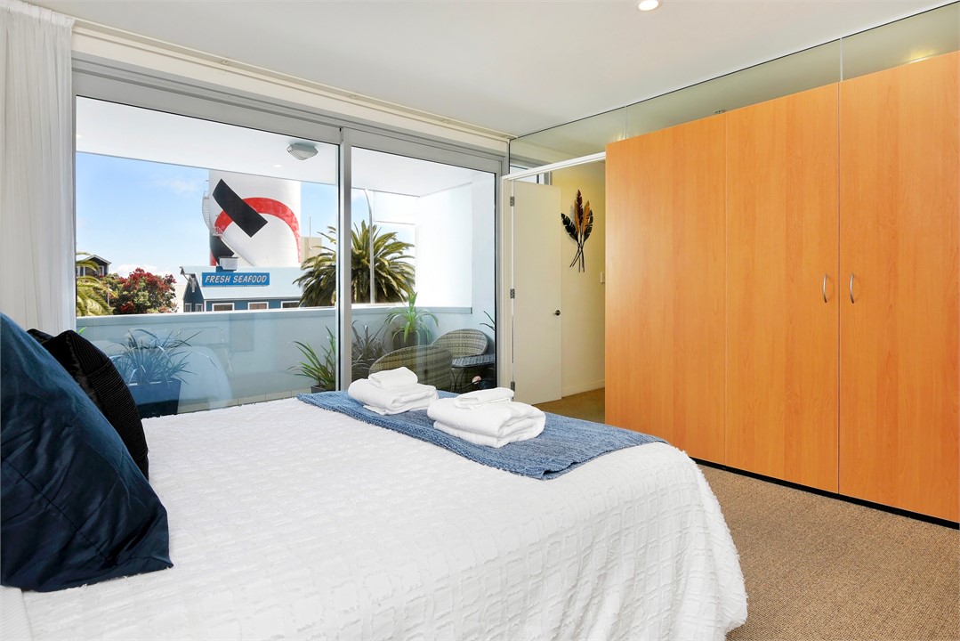 Master Bedroom with Queen Bed, Sea Views