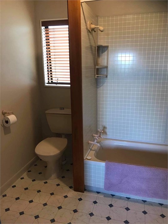 Upstairs bathroom