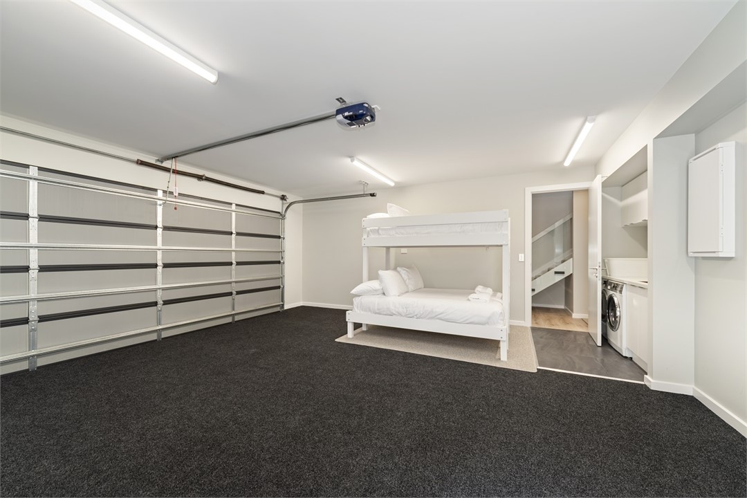 Fully insulated internal garage with bunks