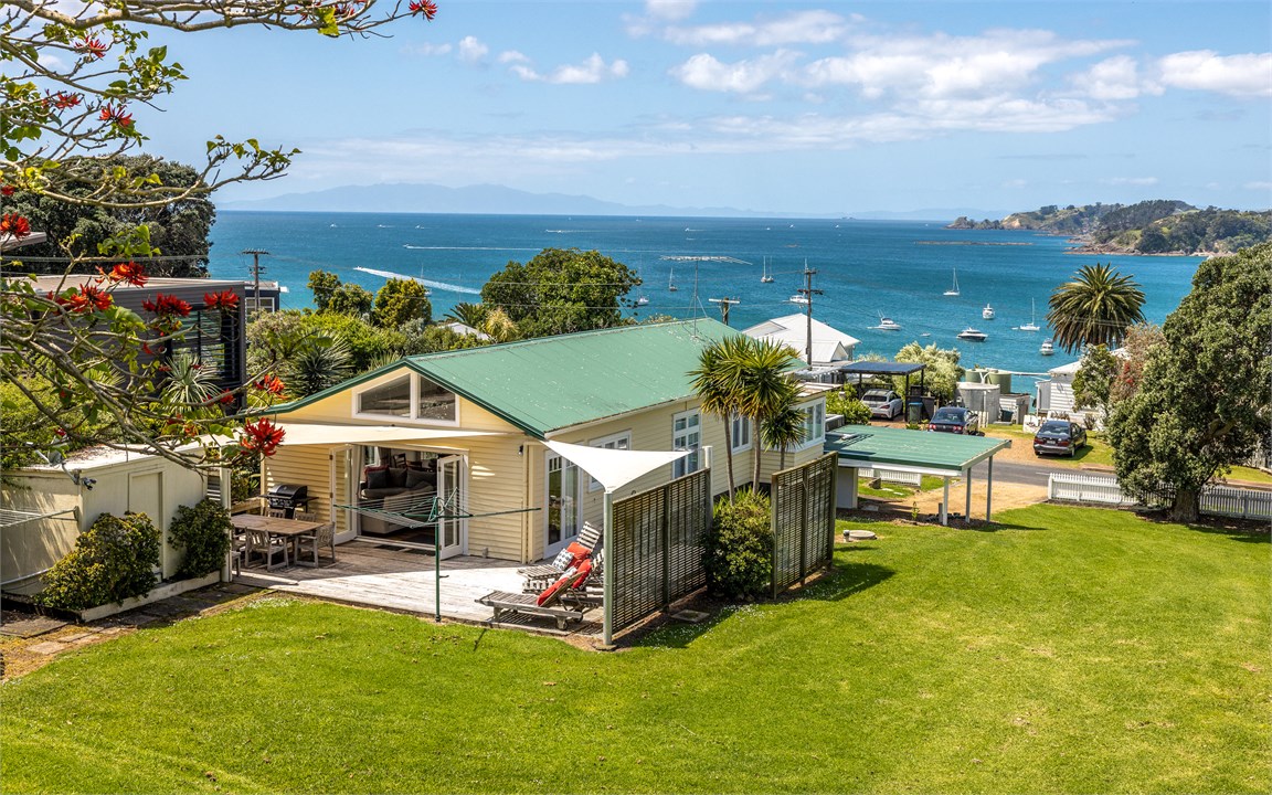 A Bach Waiheke Island Bach for rent Holiday Houses