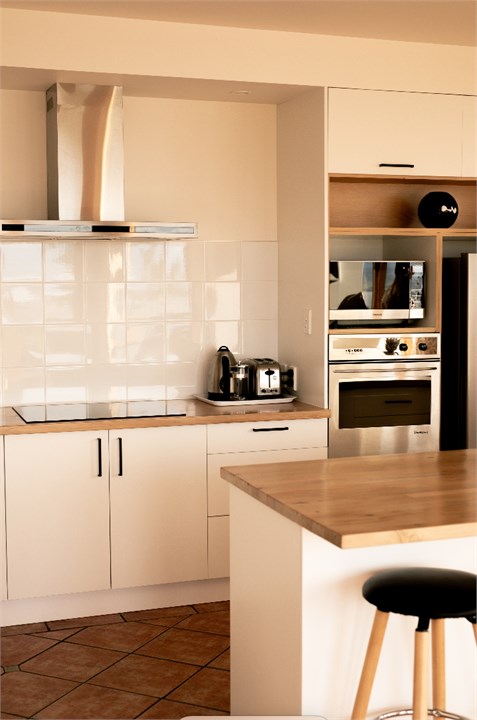 Full kitchen with everything you need