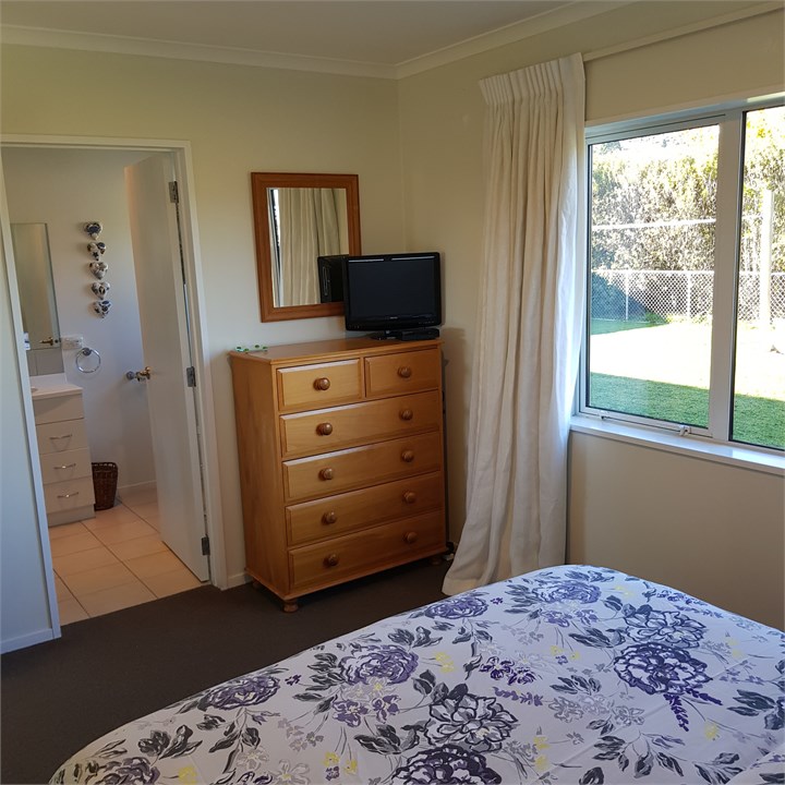 Master bedroom to Jack and Jill Bathroom