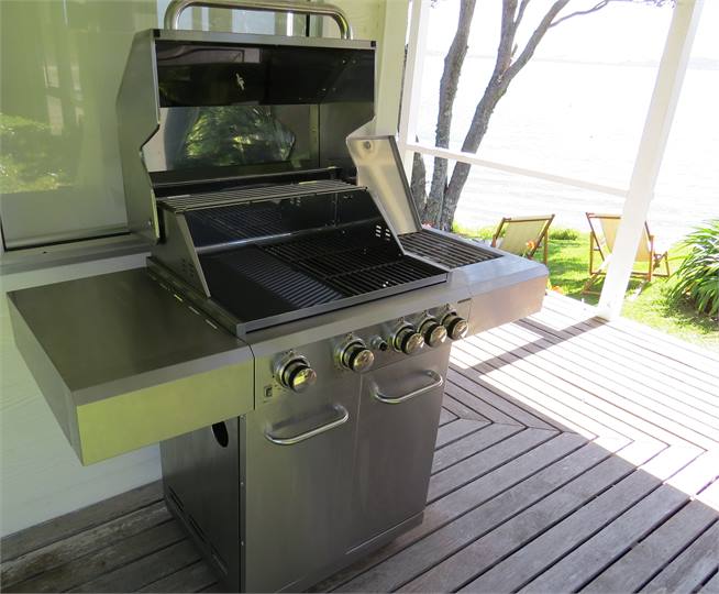 BBQ, take out or waterfront Russell Restaurant?