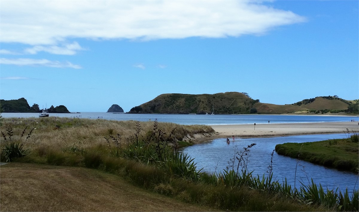 Opito Bay, 5 minutes drive from Otama Beach
