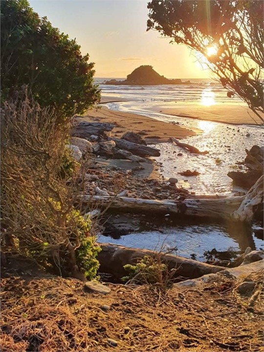 Magnificent sunset over Monkey Island