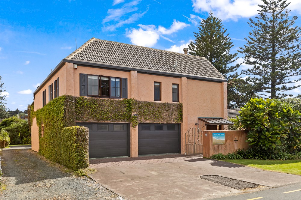 Guest parking in front.