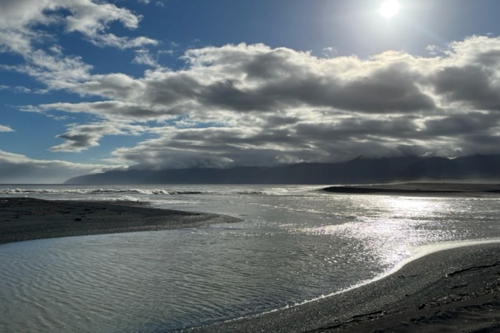 The Mouth, where the lake meets the sea - (5-10 m