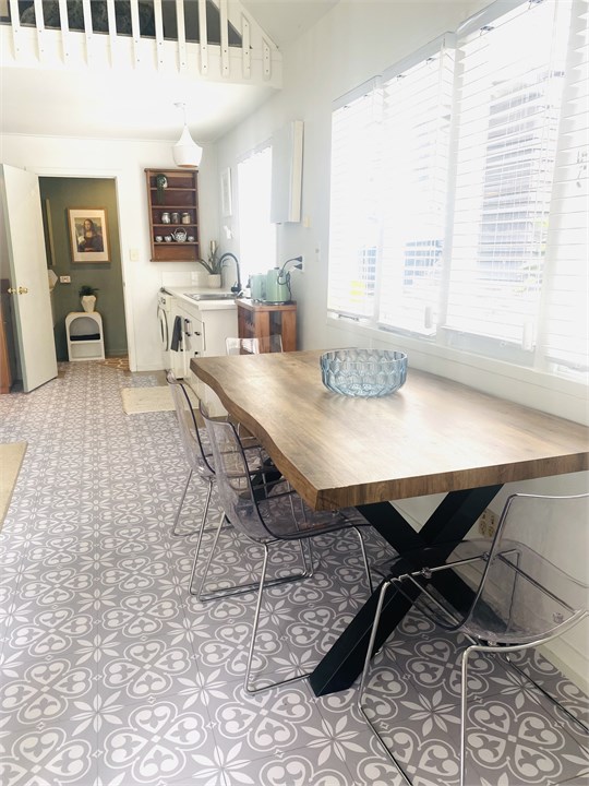 freestanding self contained  cottage