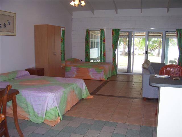 Beds in spacious lounge area