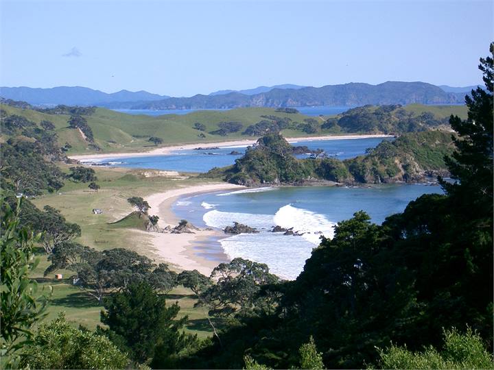 Walk to Mimiwhangata