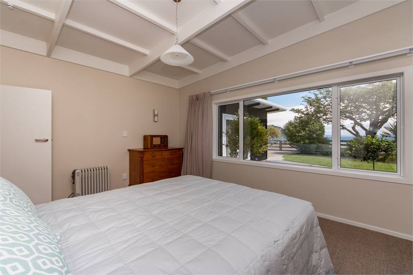 Double Bedroom Lakefront View