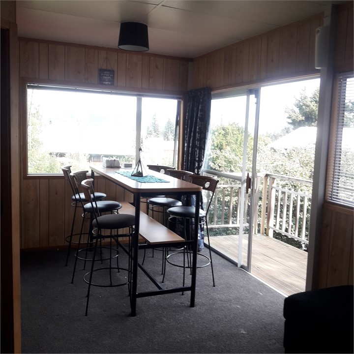 dinning table ( bar)