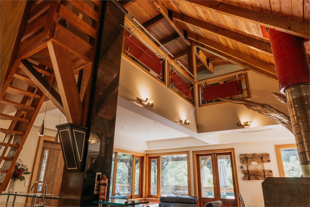 Vaulted high ceilings