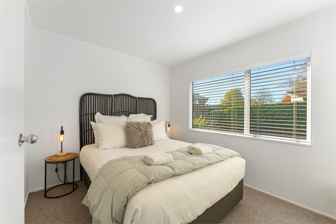 Bedroom 2 with queen bed