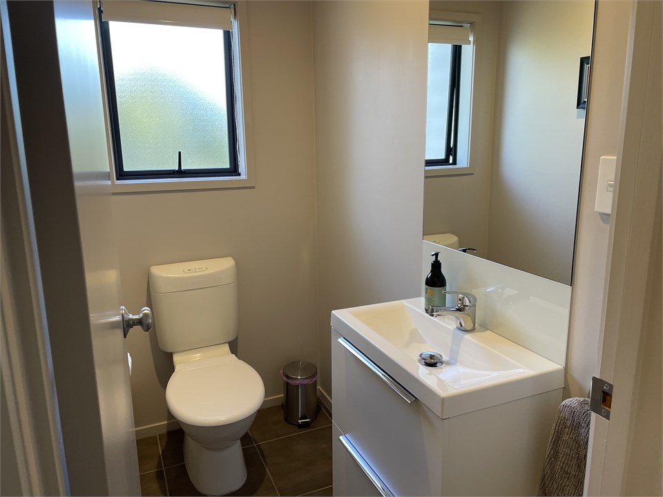 Upstairs toilet/vanity