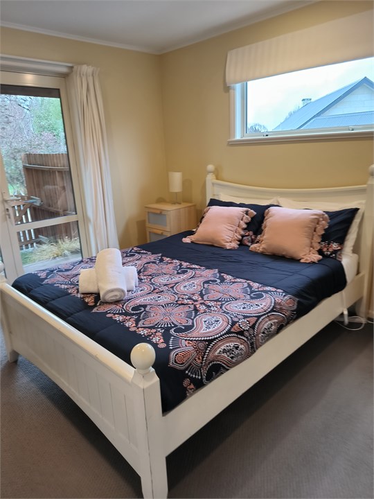 Bedroom 1 Queen Size